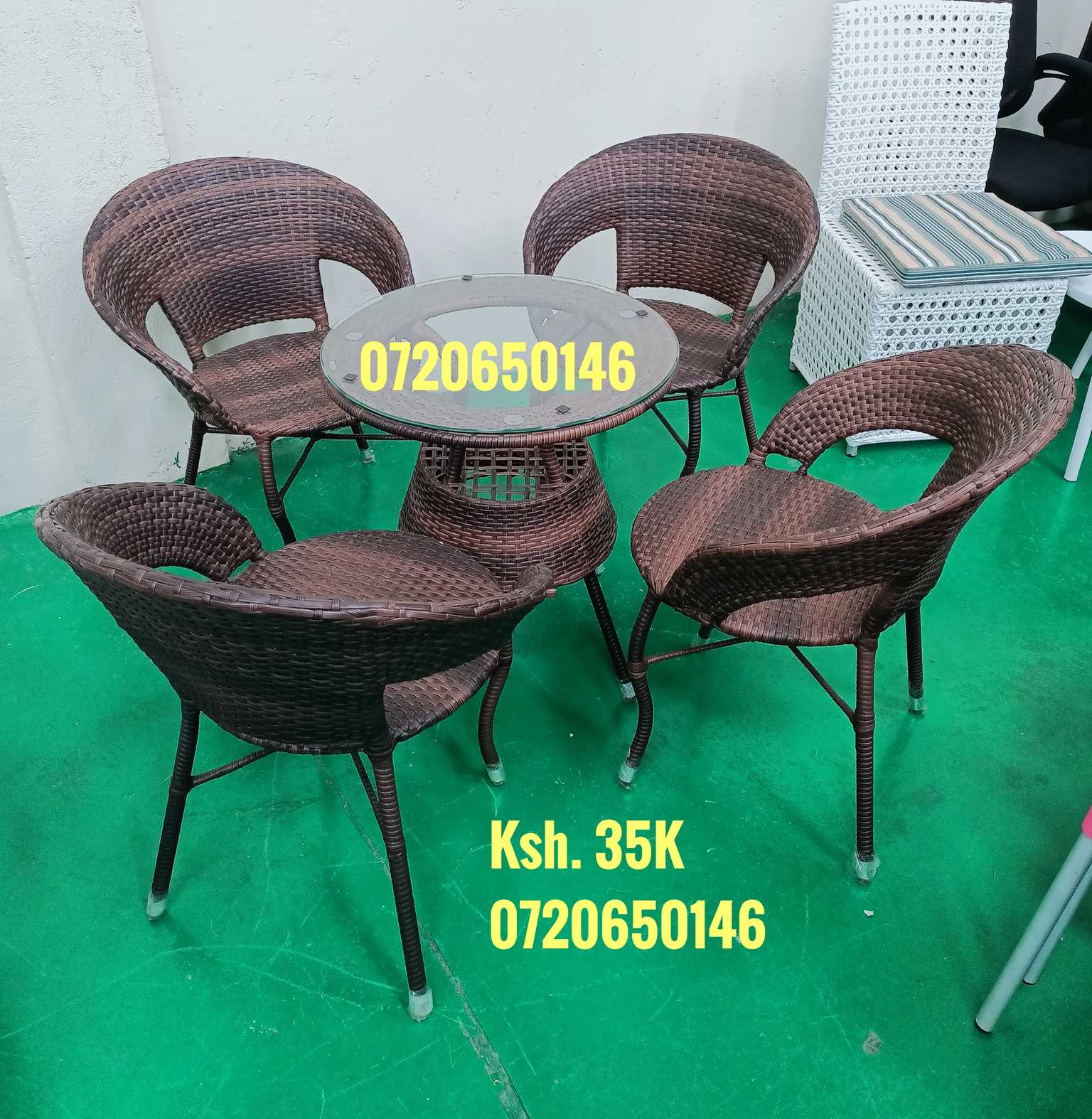 Table + 4 Seats